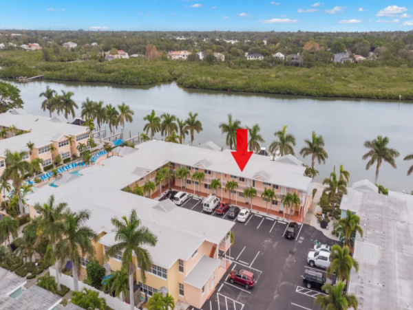 Indian Shores Beach  2 bedroom Condo